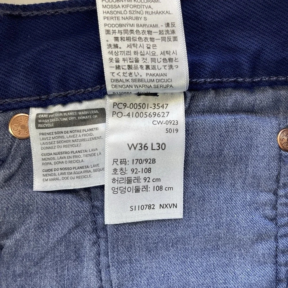 Levis 501 Jeans Mens 36x30 Blue Original Straight Button Fly Denim Casual Grunge